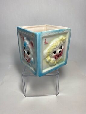 Vintage Rubens Originals baby block planter with baby animals in pastel colours